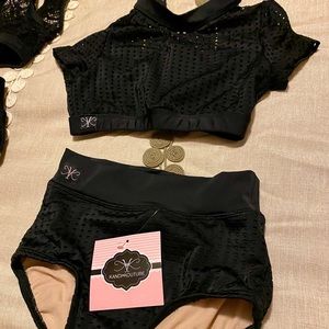 Kandi kouture dance set too and bottom